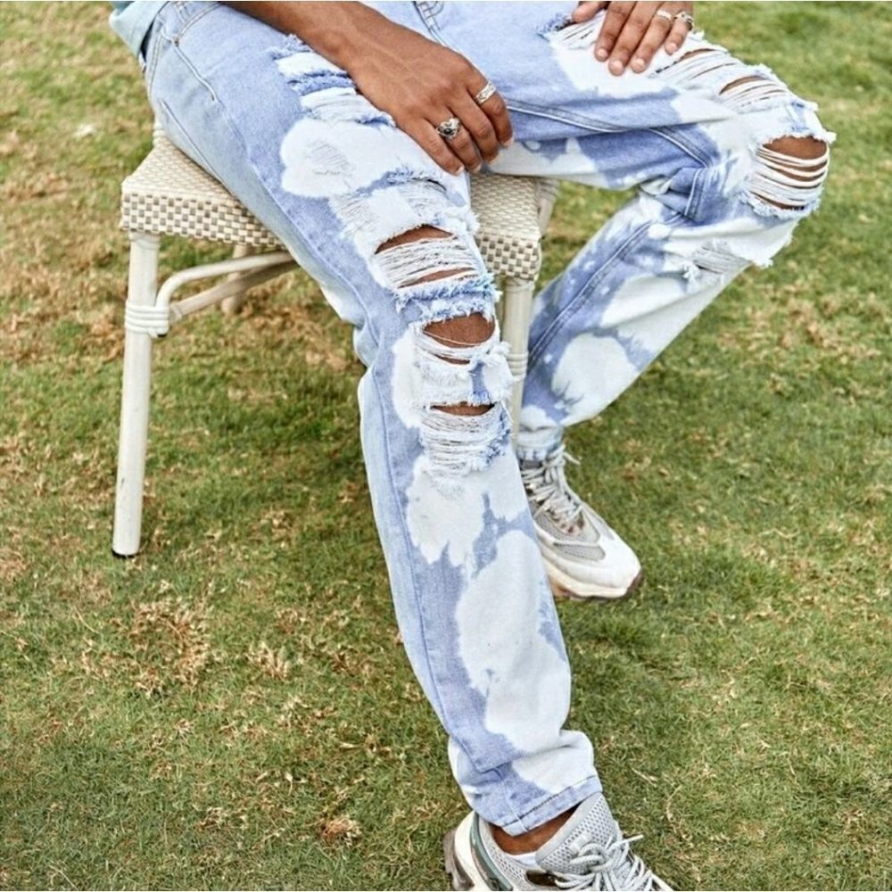 Men Washed Distressed Straight Leg Jeans - Picture 5 of 9